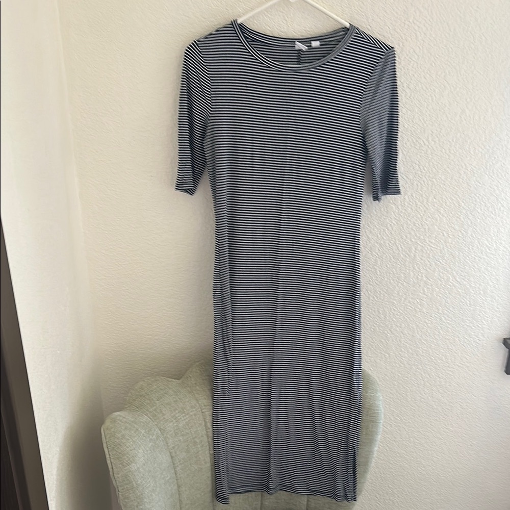 GAP Navy and White Striped Short Sleeve Dress